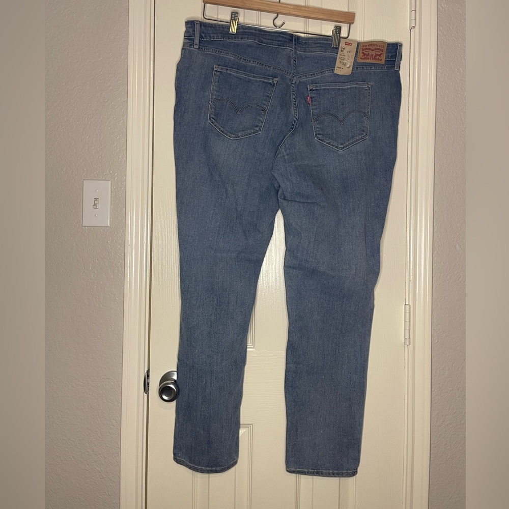 Levi’s 711 Skinny 20W - Picture 2 of 3